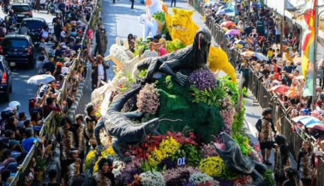 Parade Surabaya Vaganza 2025 Digelar Besok, Cek Lokasi Parkir dan Rutenya!