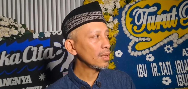 Peco Seno, suami penyanyi Irianti Erningpraja. [Dok. Istimewa]