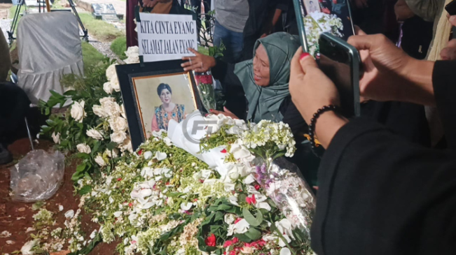 Penjelasan Mendiang Titiek Puspa Dimakamkan di Area Makam Pahlawan Tanah Kusir