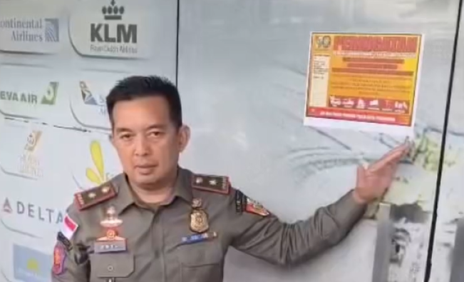 Kasus Tahan Ijazah Mantan Pegawai, Sanel Tour and Travel Disegel