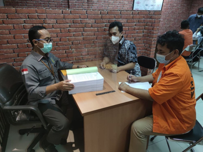 Rampungkan Penyidikan, Bareskrim Serahkan Tersangka Korupsi Bank Jateng ke Kejagung