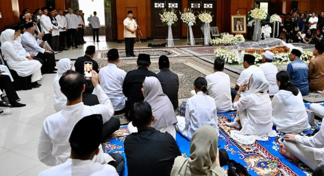 Prabowo: Eddie Nalapraya Contoh Patriot Sejati