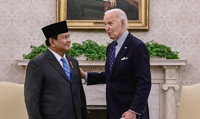 Sempat-sempatnya! Prabowo Gelar Rapat Terbatas Soal Erupsi Gunung Lewitobi Laki-laki di Tengah Kunjungan ke Amerika Serikat