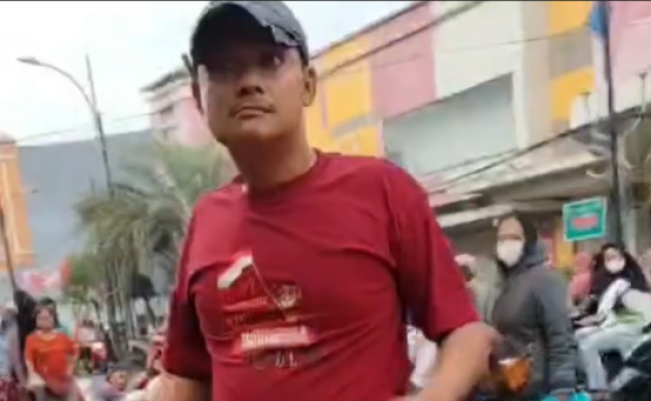 Tampang Preman Palak-Rusak Lapak Pedagang Pasar Baru Bekasi, Berakhir Ditangkap Polisi