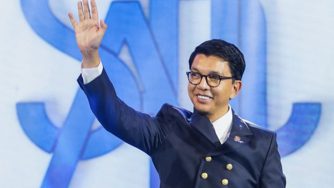 Presiden Madagaskar Kabur ke Luar Negeri Setelah Didemo Besar-besaran Gen Z