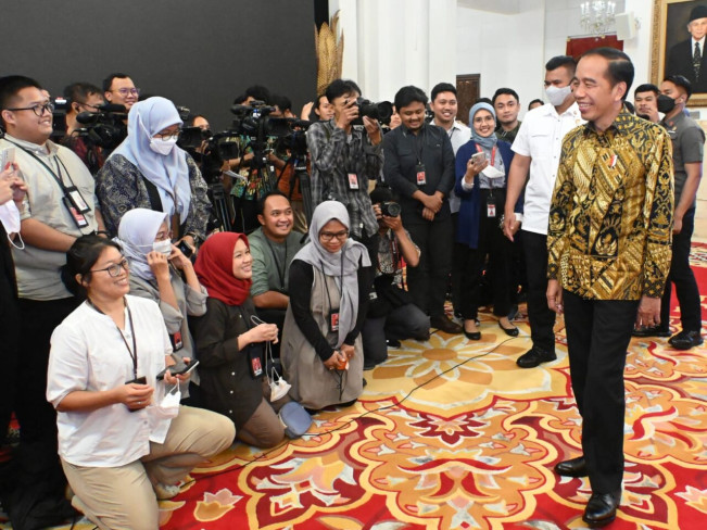 Jokowi Tidak Gunakan Masker Saat Tinjau Tanah Abang, Begini Penjelasan Menkes