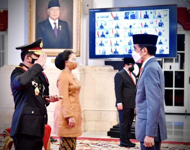 Presiden Tegur Kapolri Usai Anggotanya "Smack Down" Mahasiswa