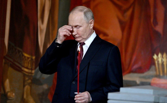 Ayah Komunis, Vladimir Putin Usai Dilahirkan Dibaptis Secara Rahasia Tahun 1952