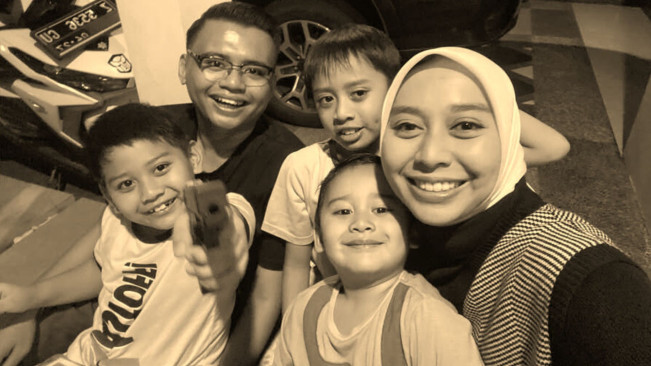 Putri Karlina dan Diaz Tidak Diketahui Kapan Menikah dan Cerainya, Dikaruniai Tiga Anak