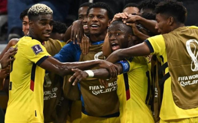 Valencia Borong Dua Gol, Ekuador Permalukan Qatar