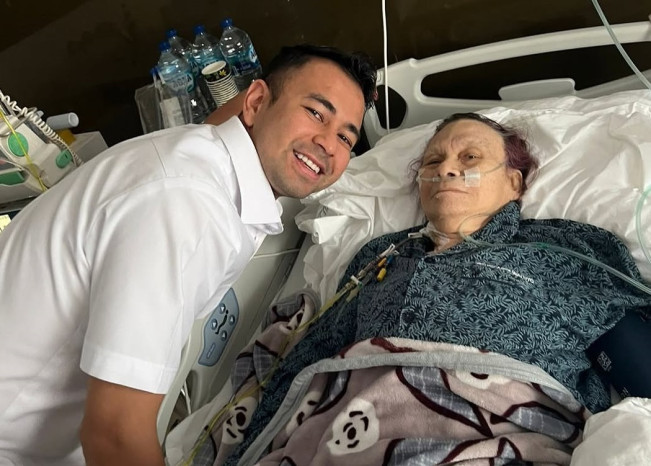 Mohon Doa, Ayah Baim Wong Dirawat di RS: Lemah, Wajahnya Pucat