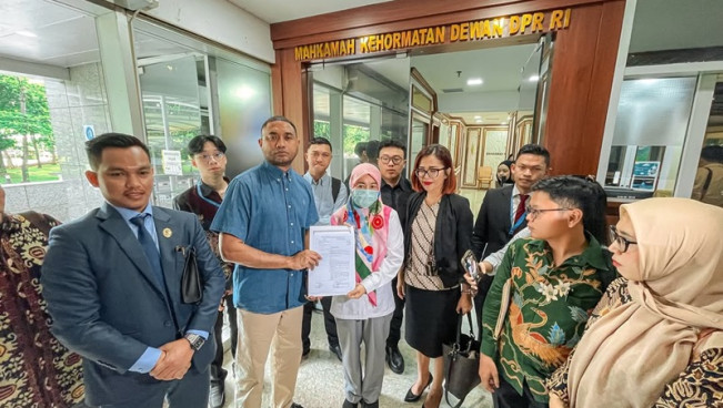 Adukan Ahmad Dhani ke MKD DPR, Rayen Pono Serahkan 5 Bukti Dugaan Pelanggaran Etik