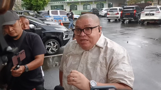 Razman Nasution Nggak Percaya Nikita Mirzani Hamil: Strategi Agar Tidak Ditahan