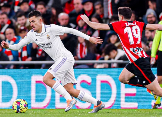 Real Madrid Terus Bayangi Posisi Barcelona