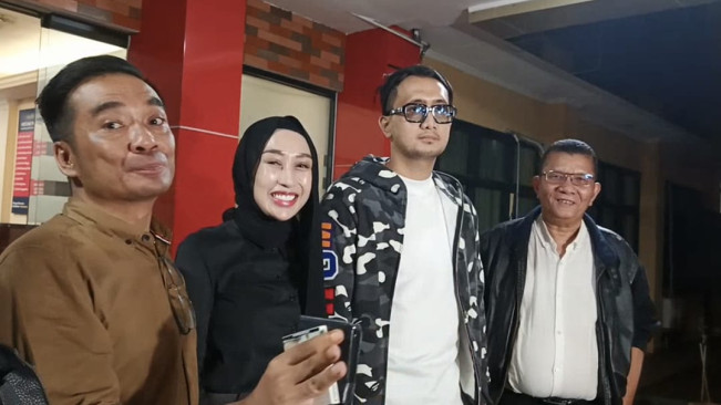 Reza Gladys Ajak Hakim dan Jaksa Sekongkol Melawan Nikita Mirzani?