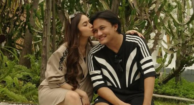 Belum Sepekan Umumkan Kehamilan, Rizky Febian dan Mahalini Gelar Acara 7 Bulanan