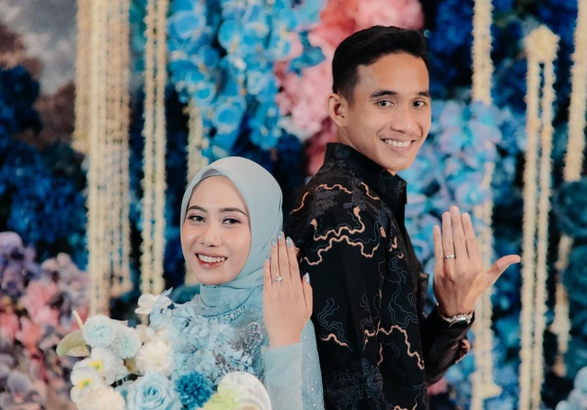 Rizky Ridho Bagikan Kabar Bahagia, Posting Foto Tunangan dengan Sang Kekasih