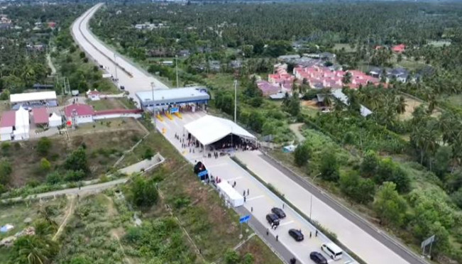 Jokowi Resmikan 4 Seksi Jalan Tol Sigli-Banda Aceh