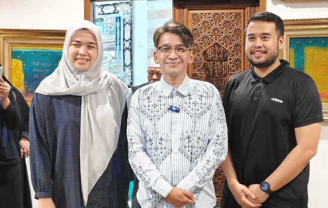 Ruben Onsu temui keluarga dari pihak almarhum mama yang berdarah Arab. [Instagram]