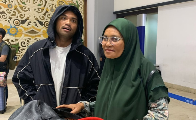 Saddil Ramdani bersama ibu. [Instagram]