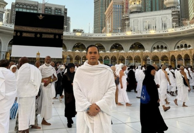 Panjatkan Doa Ini Depan Ka'bah, Saipul Jamil Kini Diduga Lecehkan Pria