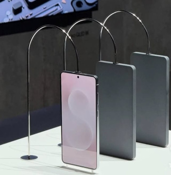 Samsung Galaxy S25 Edge resmi meluncur di Indonesia. [Instagram]