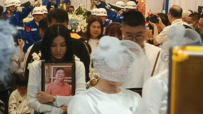 Apa Itu Linwuk? Tradisi Tionghoa yang Dilakukan Sarwendah Jelang Kremasi Jenazah Ayah