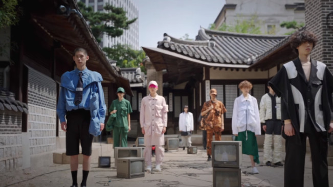 Dua Tahun Vakum, Seoul Fashion Week Kembali Digelar Oktober Mendatang