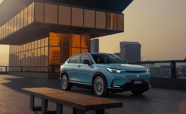 Mobil Listrik Honda e:N1 Kembaran HRV Meluncur 2025