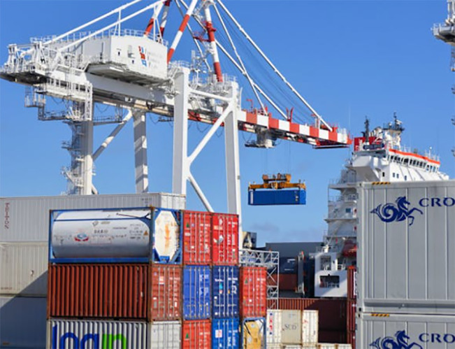 Perdagangan Riau Surplus US$ 1,27 Miliar, Sektor Nonmigas Jadi Pendorong Utama