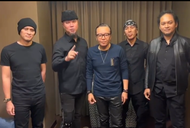 Ahmad Dhani Komentari Perceraian Ari Lasso - Vitta Dessy: Akhirnya Ngerasain Juga Jadi Duda