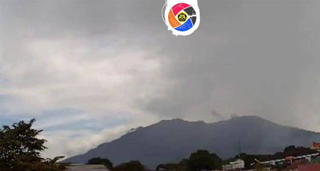 Gunung Marapi Status Siaga: Warga Tanah Datar Dilarang Mendekati Radius 4,5 Kilometer