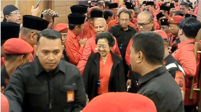 Ketum PDIP Turun Gunung, Ingatkan Kader Menangkan Paslon di Pilgub Jatim