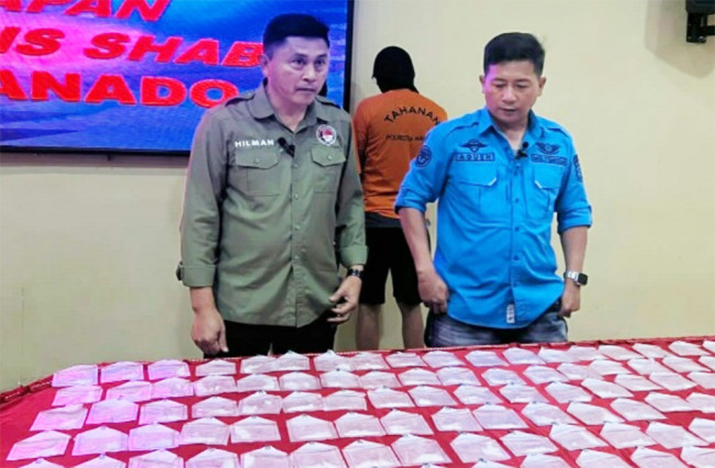 Polresta Manado Tangkap Kurier dan Perantara Penjual Narkoba Senilai Rp300 Juta