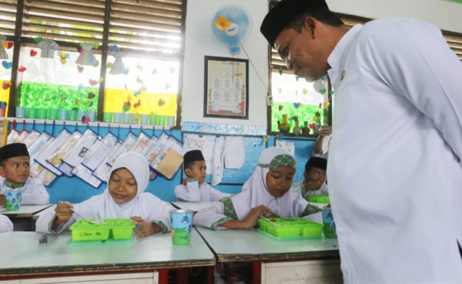 Uji Coba MBG Berakhir, Kota Tangerang Siapkan Rp30 Miliar untuk Sukseskan MBG 2025