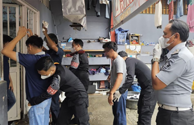 Mendadak Petugas Lapas Selatpanjang Razia Blok Hunian, Ini Hasilnya!