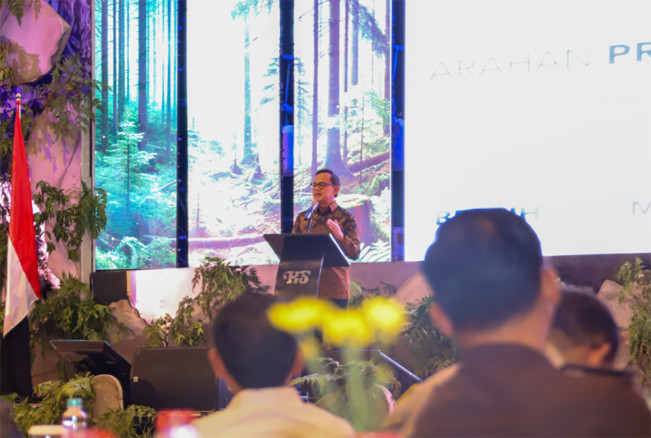 Wamendagri: Makan Bergizi Gratis Mulai Januari 2025, Anggaran Disesuaikan Kondisi Wilayah