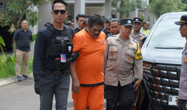 Pengedar Narkoba Makin Berani! Polisi Gerebek Dua Pabrik Narkoba di Lingkungan Permukiman Warga