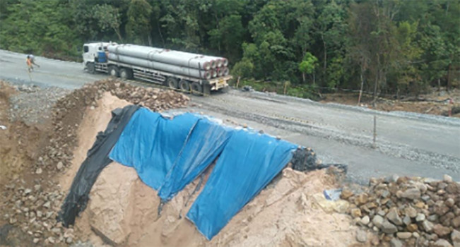 Ya Ampun Jalan Lintas Riau-Sumbar Longsor Lagi Gara-gara Dihajar Hujan!