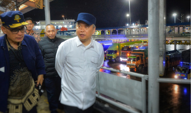 Dini Hari Menhub Dudy Bersambang ke Pelabuhan Merak dan BBJ Bojonegara Banten, Ini Hasilnya!