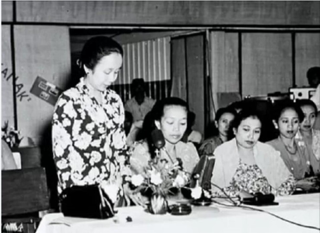 Maria Ulfah Santoso, Menteri Perempuan Pertama Indonesia yang Mengusung Hari Ibu Nasional