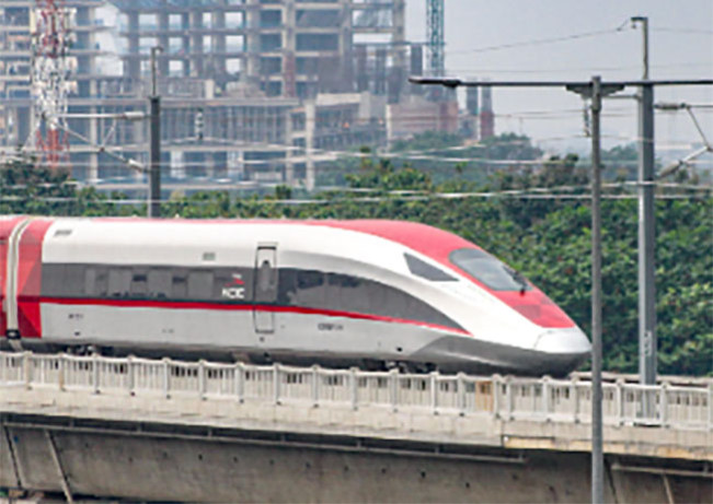 Stasiun Whoosh Karawang Beri Dampak Positif pada Ekonomi, Ini Tarifnya!