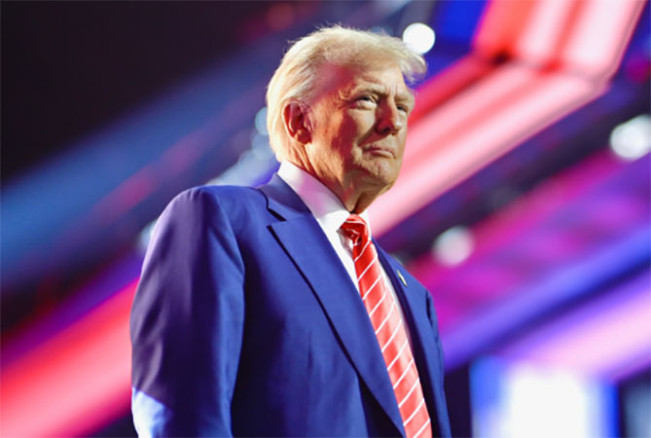 Tak Kebal Hukum, Donald Trump akan Dijatuhi Hukuman Kasus Pemalsuan dan Suap  pada 10 Januari!