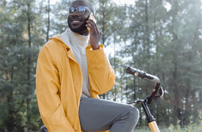 Peneliti Ingatkan Radiasi Ponsel 5G Meningkat Hampir Dua Kali Lipat Ketika Digunakan di Pedesaan