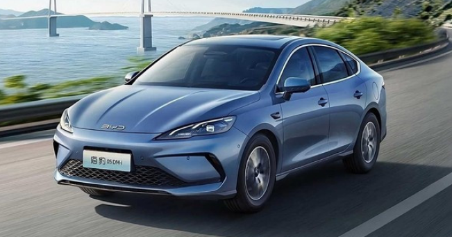 BYD Seal Hybrid Kapan Dijual di Indonesia? Telah Terdaftar di DJKI