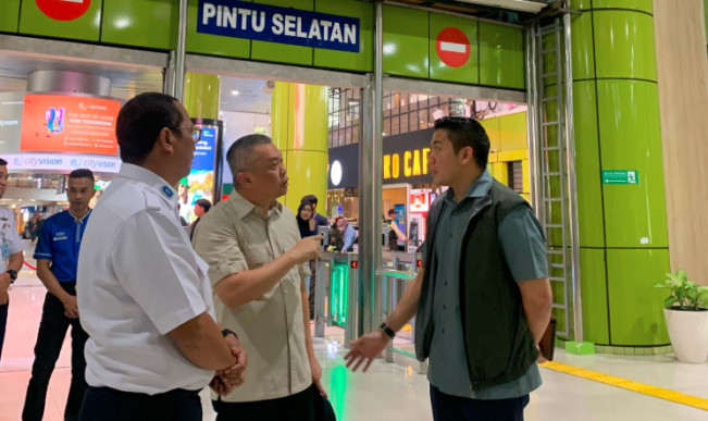 Jelang Angkutan Lebaran 2025: Menhub Dudy dan Letkol Teddy Cek Stasiun Gambir