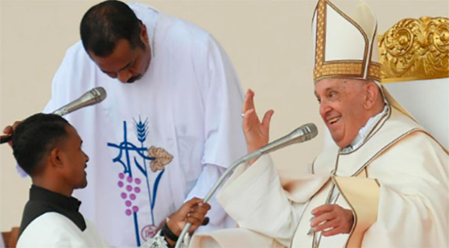 Dokter Vatikan Sebut Paus Wafat karena Stroke Otak dan Gagal Jantung, Ini Surat Wasiatnya!