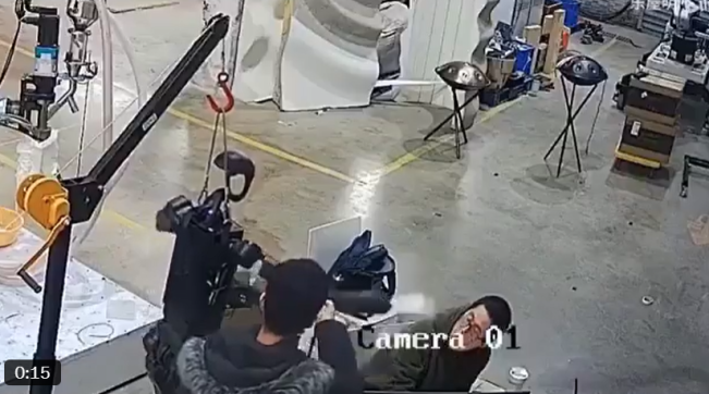 Viral Robot Serang Manusia di Tiongkok, Mirip Film Terminator