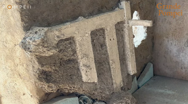 Arkeolog Ungkap Detik-Detik Terakhir Keluarga yang Putus Asa dari Letusan Gunung Vesuvius di Pompeii