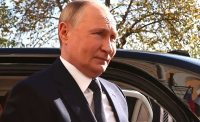 Presiden Putin Tolak Bertemu Zelenskyy sebelum Semua Kesepakatan Damai Tercapai